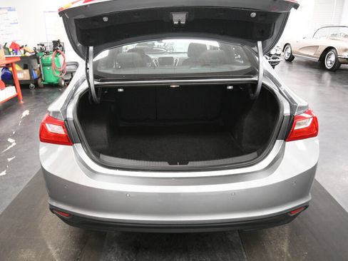 Used 2024 Chevrolet Malibu LT FWD image 21