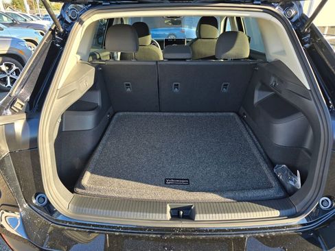 New 2026 Volkswagen Tiguan S image 16