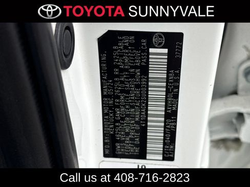 Used 2025 Toyota Camry LE FWD image 30