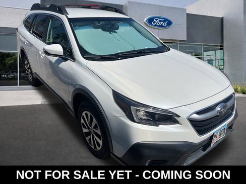 Used 2021 Subaru Outback Premium image 1
