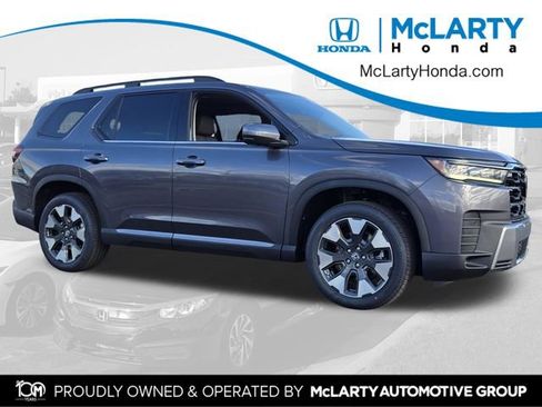 New 2026 Honda Pilot Touring image 1
