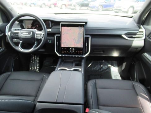 Used 2025 GMC Acadia Elevation FWD image 12