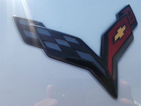 Used 2017 Chevrolet Corvette Z06 w/ Battery Protection Package image 29