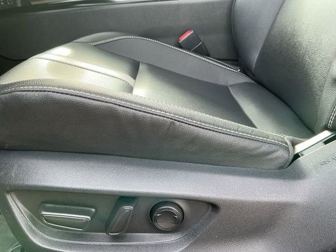 Used 2025 Toyota Camry SE image 23