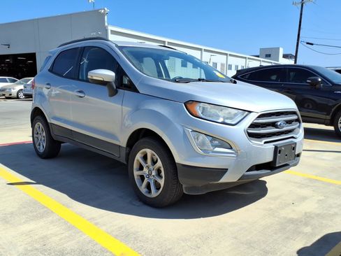 Used 2019 Ford EcoSport SE image 2