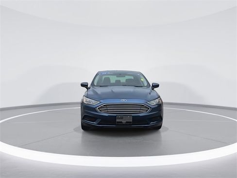 Used 2018 Ford Fusion S image 3