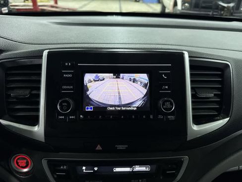 Used 2016 Honda Pilot LX image 24