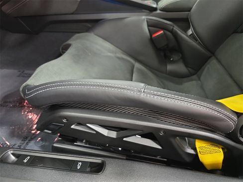 Used 2025 Porsche 911 GT3 image 23