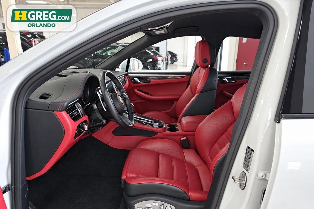 Used 2024 Porsche Macan GTS AWD/4WD image 8