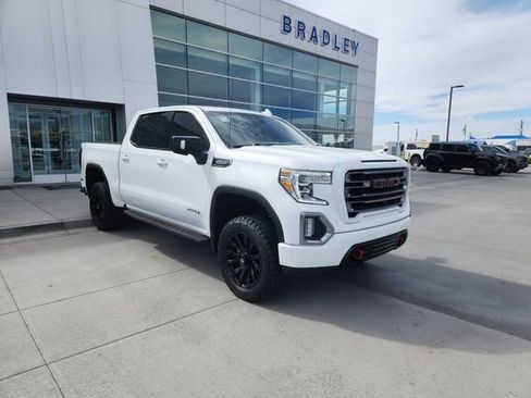 Used 2021 GMC Sierra 1500 AT4 w/ AT4 Premium Package image 4