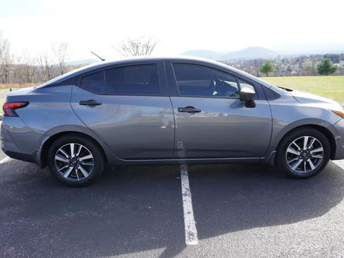 Used 2025 Nissan Versa S w/ S Plus Package image 14