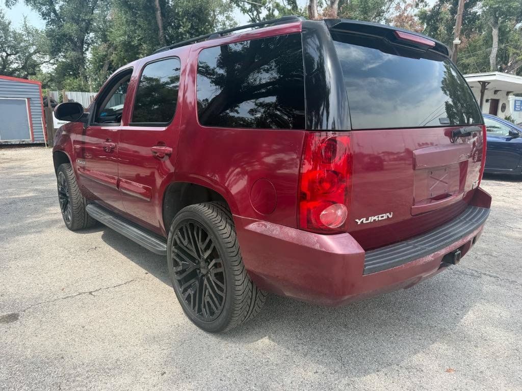 Used 2007 GMC Yukon SLE RWD image 2