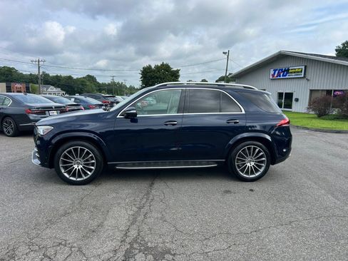 Used 2021 Mercedes-Benz GLE 450 4MATIC image 3