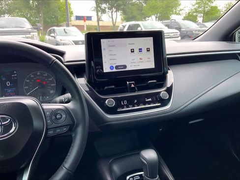 Used 2025 Toyota Corolla SE image 7