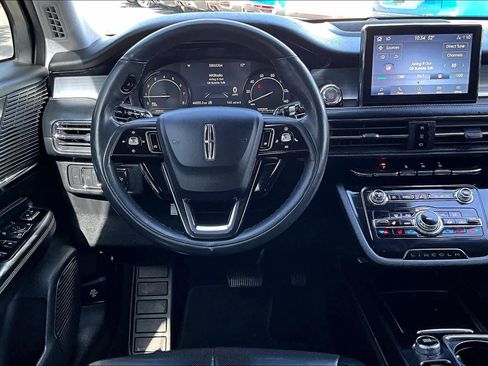 Used 2021 Lincoln Corsair Standard w/ Equipment Group 101A image 5