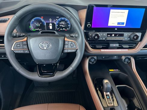 New 2026 Toyota Grand Highlander AWD Hybrid image 15