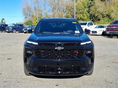 New 2026 Chevrolet Traverse RS w/ LPO, Floor Liner Package image 9