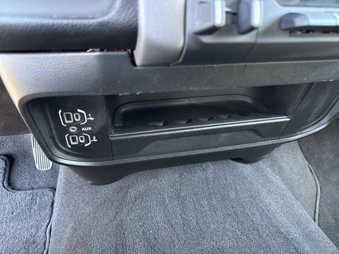 Used 2024 RAM 2500 Big Horn w/ Bed Utility Group image 27