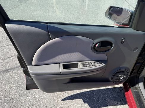 Used 2004 Saturn ION Level 2 w/ Power Pkg image 10