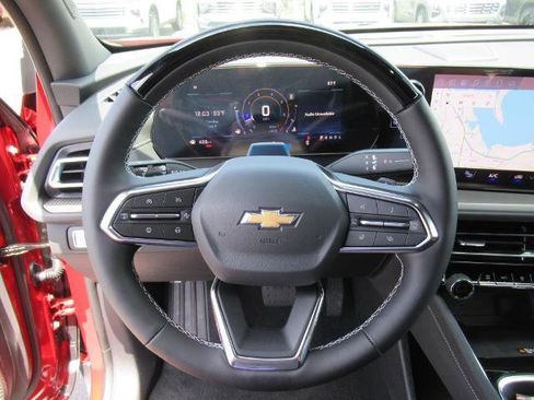 New 2025 Chevrolet Traverse LT w/ Enhanced Driving Package image 16