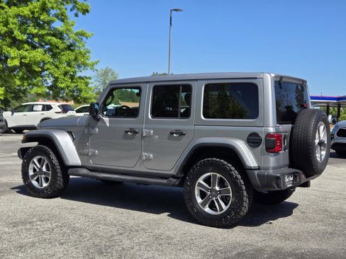 Used 2021 Jeep Wrangler Unlimited Sahara image 11