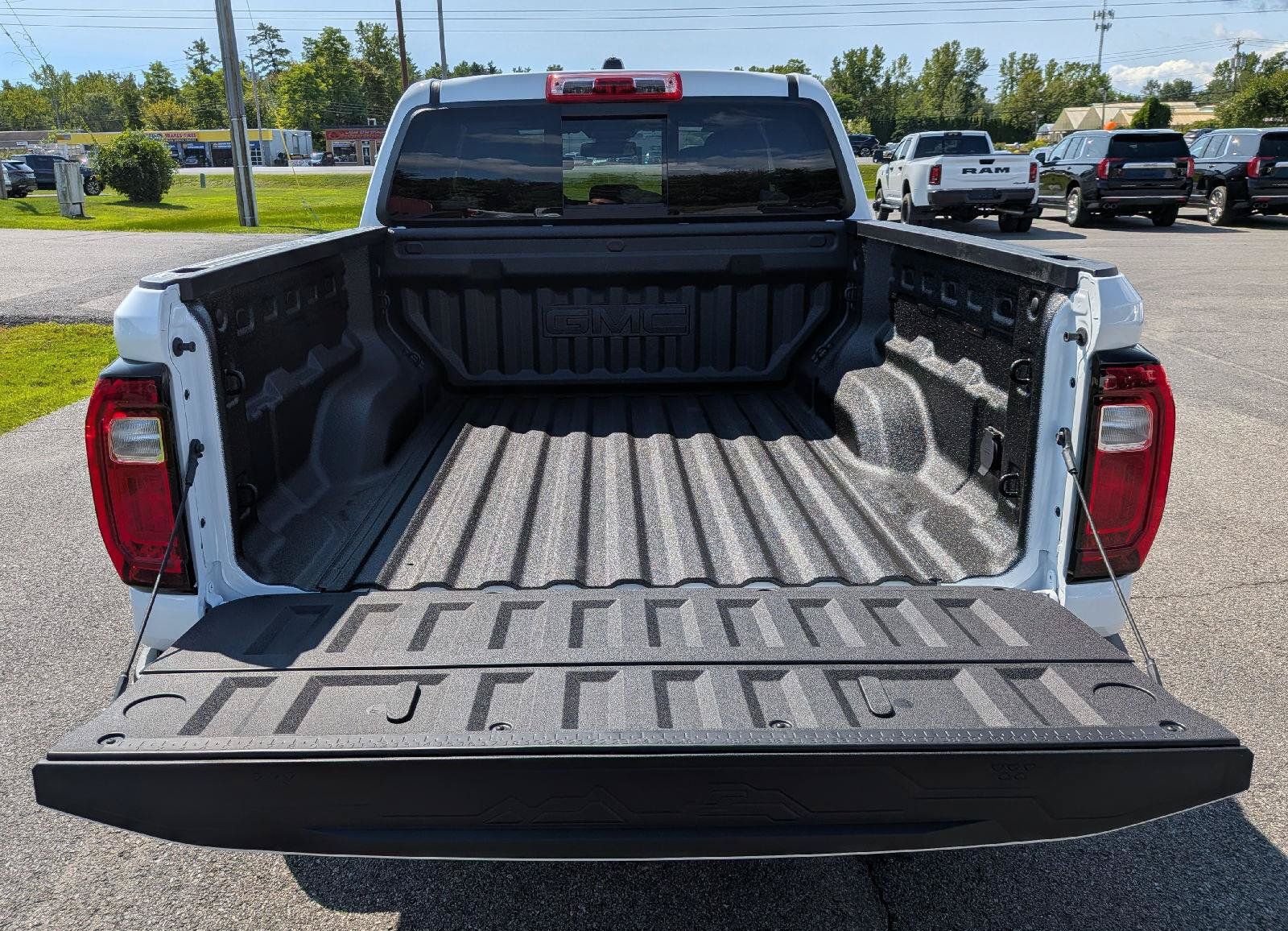 New 2026 GMC Canyon Denali AWD/4WD image 10