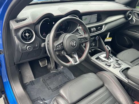 Used 2024 Alfa Romeo Stelvio AWD image 2