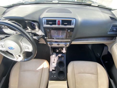 Used 2017 Subaru Outback 2.5i Limited AWD/4WD image 23