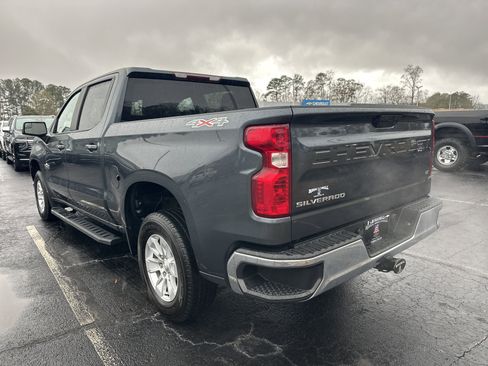 Used 2019 Chevrolet Silverado 1500 LT w/ Texas Edition image 6