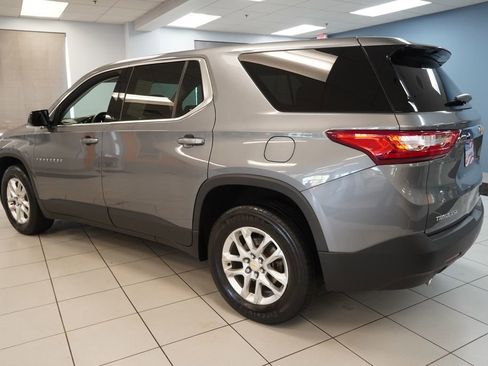 Used 2019 Chevrolet Traverse LS FWD image 7