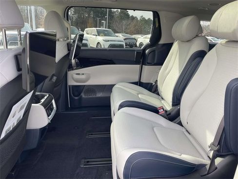 New 2026 Kia Carnival SX Prestige image 21