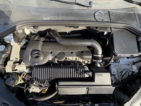 Used 2013 Volvo S60 T5 image 16