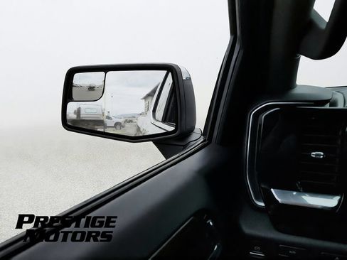 Used 2023 GMC Sierra 1500 SLE w/ Enhanced Capability Package AWD/4WD image 34