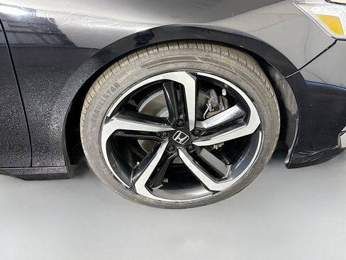 Used 2020 Honda Accord Sport image 32