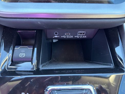 Certified 2025 Subaru Outback Premium image 35