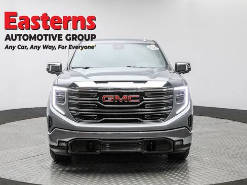 Used 2024 GMC Sierra 1500 SLT image 2