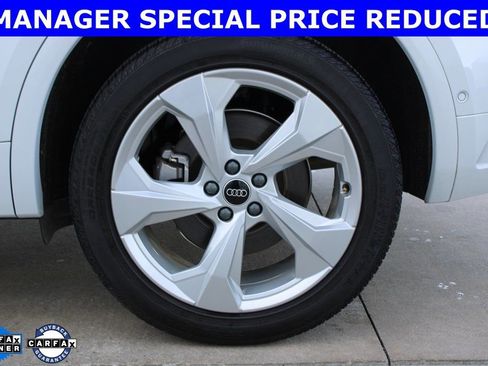 Used 2024 Audi Q5 2.0T Prestige w/ Prestige Package image 37