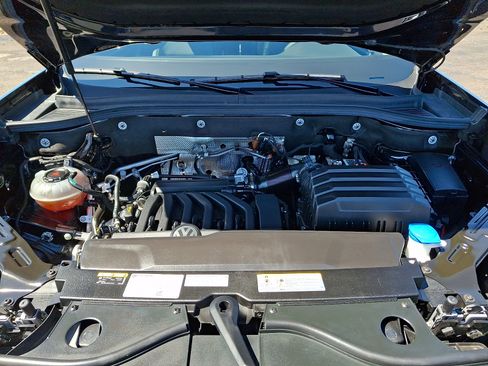 Used 2023 Volkswagen Atlas SE w/ Panoramic Sunroof Package image 28