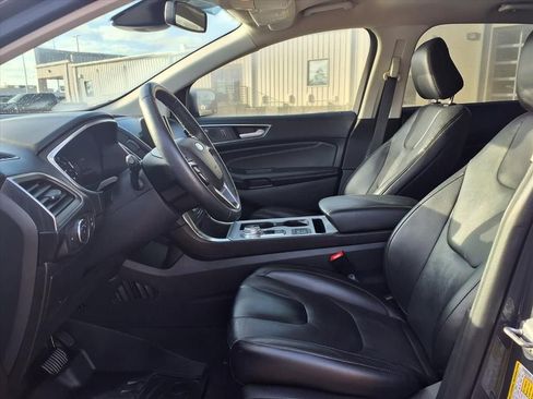 Used 2021 Ford Edge Titanium image 16