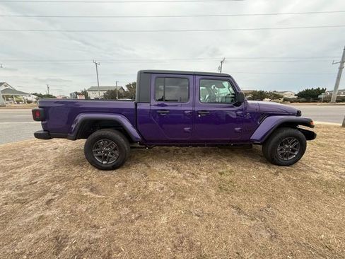 New 2026 Jeep Gladiator Sport image 8