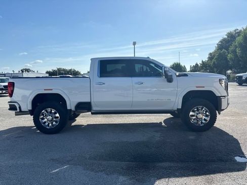 Used 2024 GMC Sierra 2500 Denali Ultimate AWD/4WD image 4