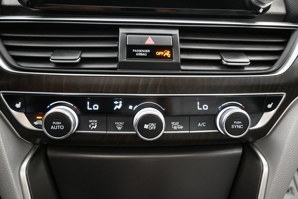 Used 2018 Honda Accord EX image 12
