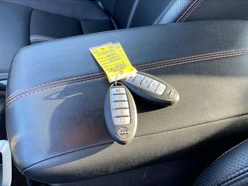 Certified 2025 Nissan Altima 2.5 SR image 12