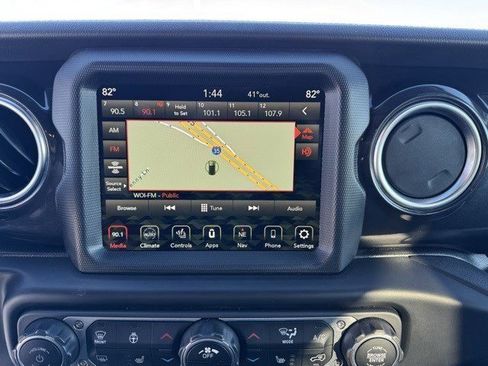 Used 2023 Jeep Wrangler Unlimited Sahara image 18