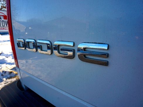 Used 2004 Dodge Ram 1500 Truck ST w/ ST Value Group image 5