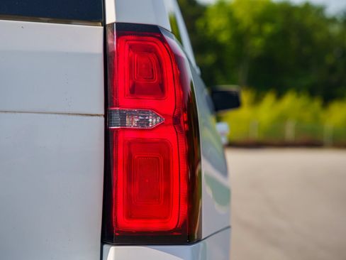 Used 2020 Chevrolet Tahoe LT RWD image 17