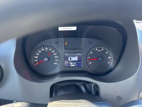 Used 2022 Mercedes-Benz Sprinter 1500 image 13
