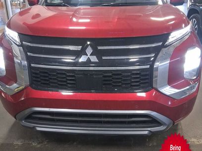 Used 2025 Mitsubishi Outlander SEL