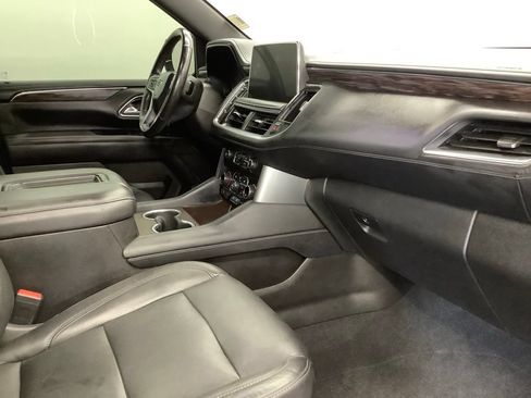 Used 2021 Chevrolet Tahoe Z71 w/ Z71 Signature Package AWD/4WD image 35