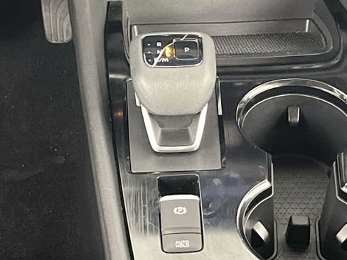 Used 2024 Nissan Rogue SV image 19